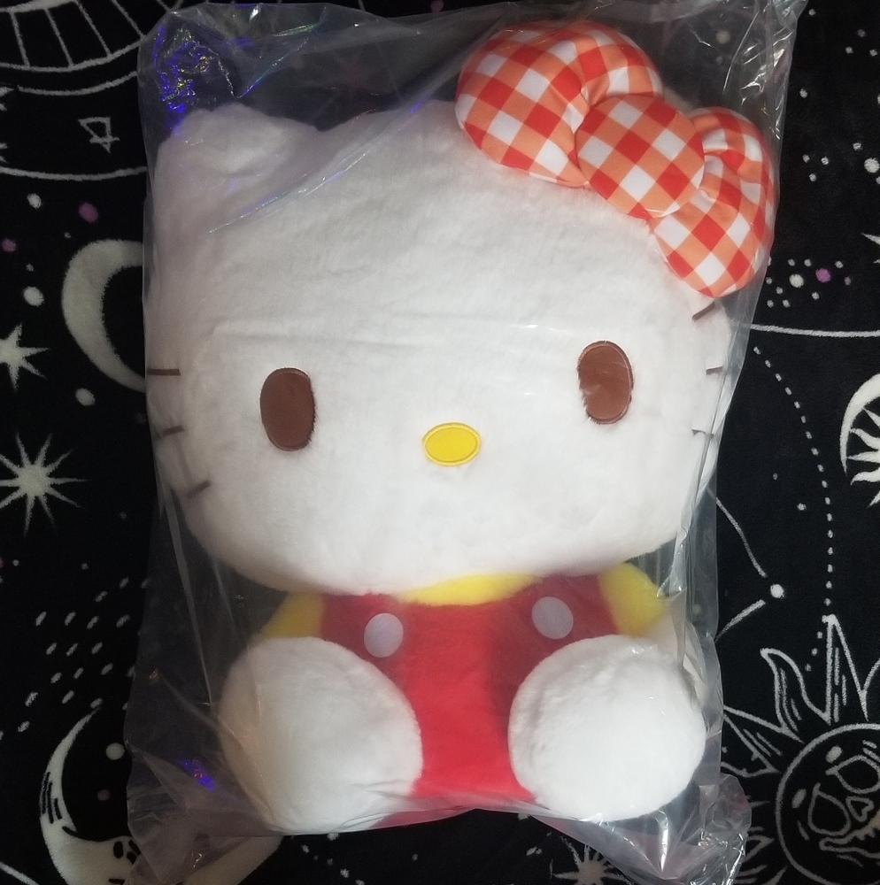 Extra large HelloKitty plush